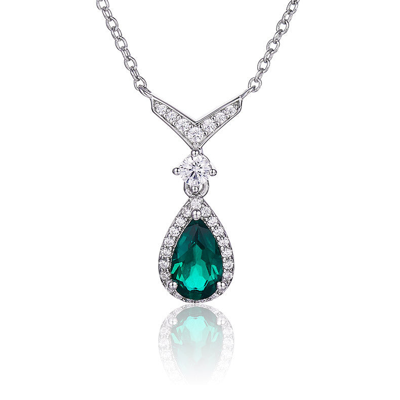Emerald teardrop pendant necklace in sterling silver